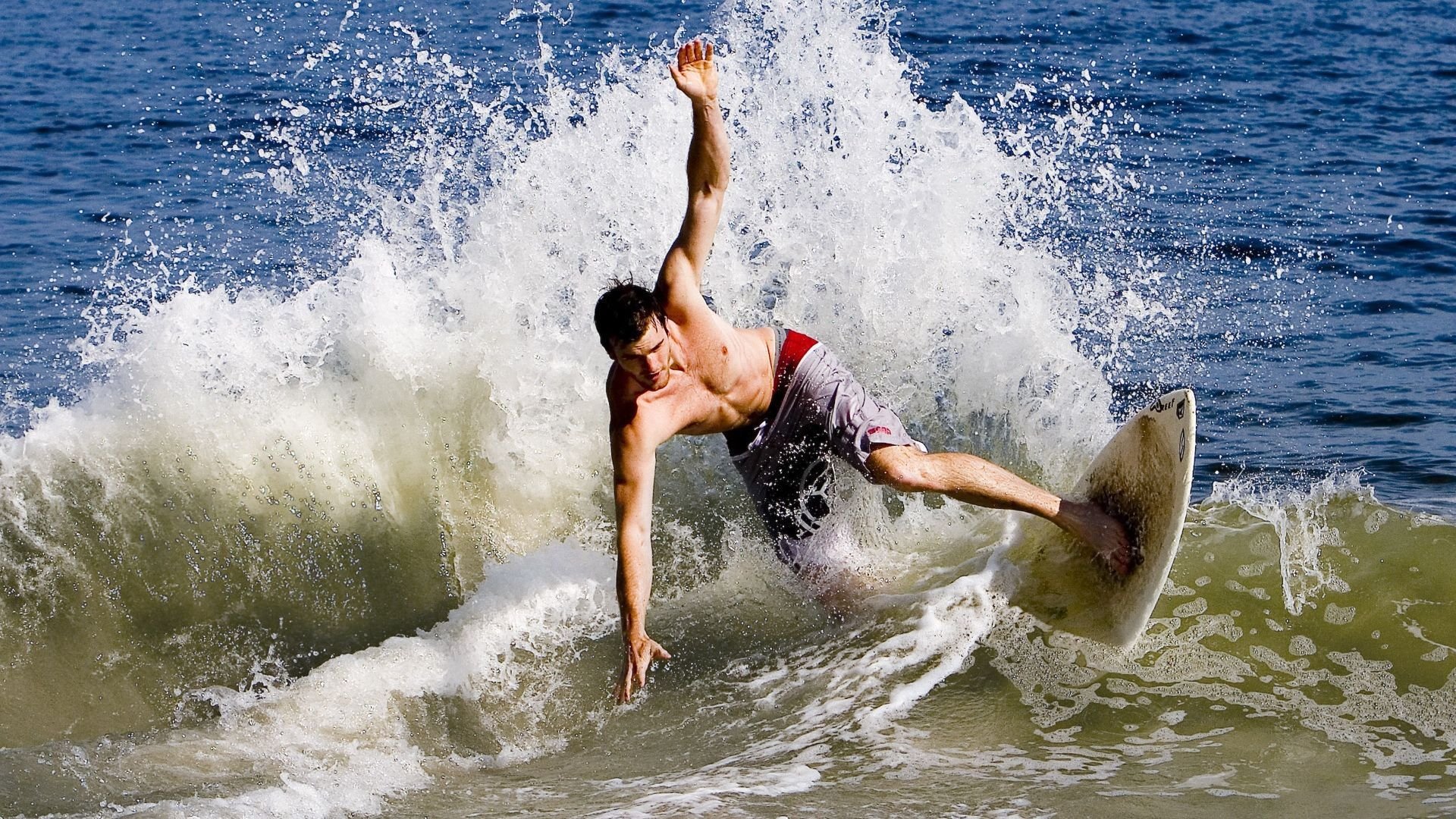 基米希爆发引领战术革命，卡塔尔完胜委内瑞拉揭示足球新格局