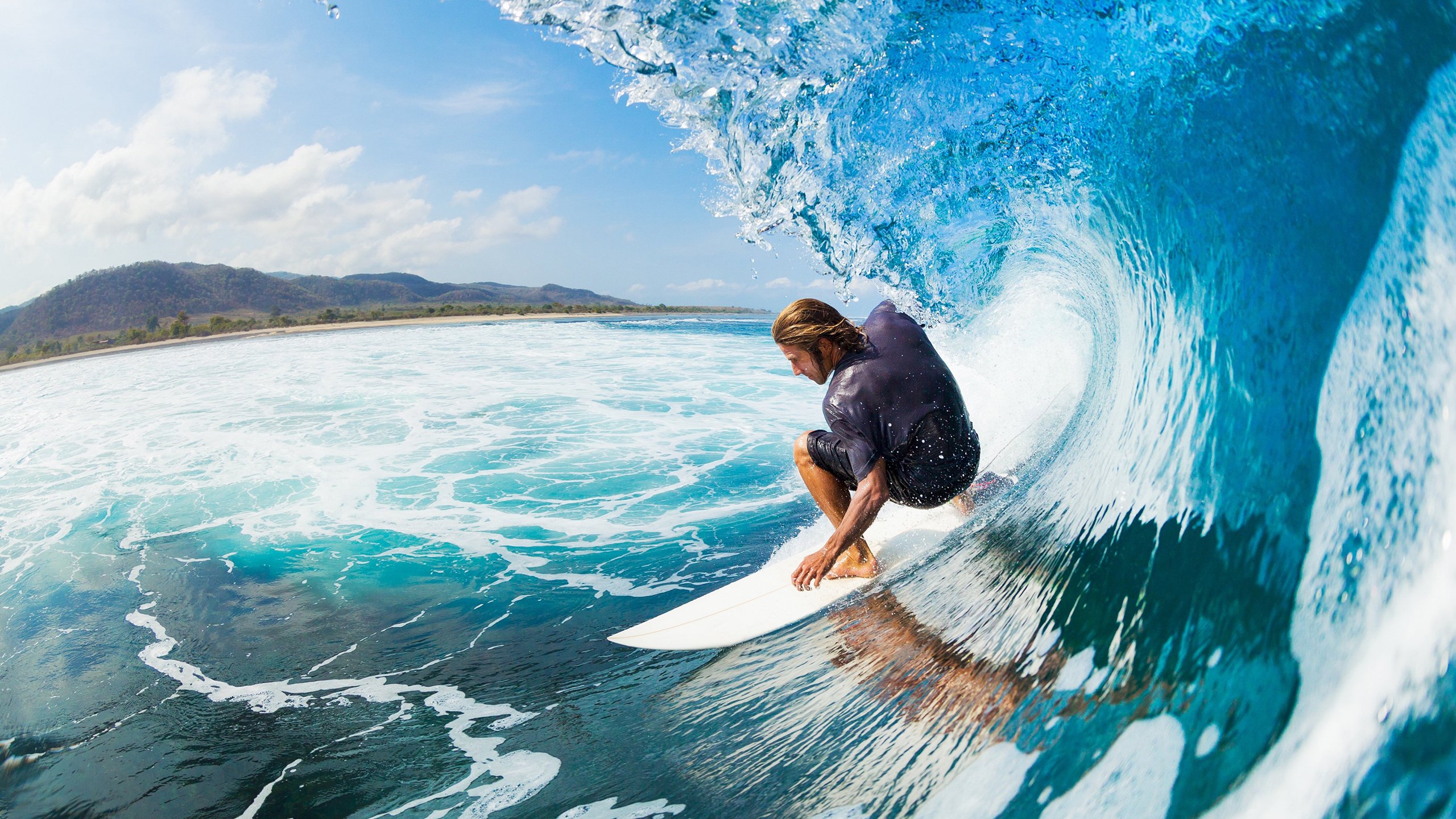 赛道上的逆袭,雷诺力克红牛二队,汉密尔顿展现王者风范