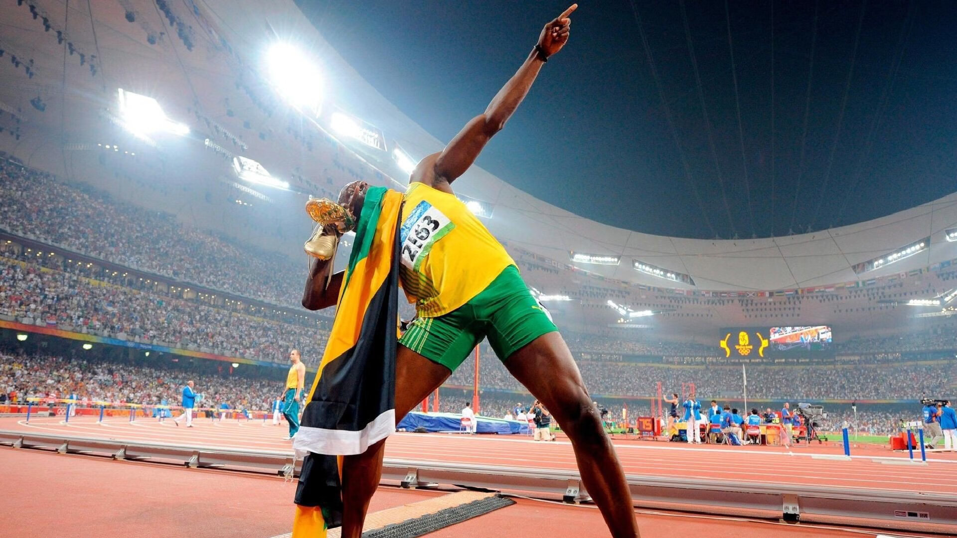 澳网完胜温网？西西帕斯带队取胜背后的红土与草地哲学思辨